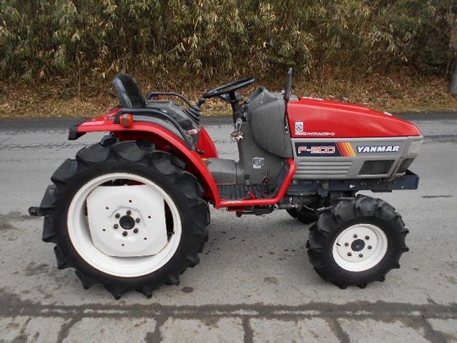 トラクター F-200 新品ハンマーナイフモアMK145付  写真３